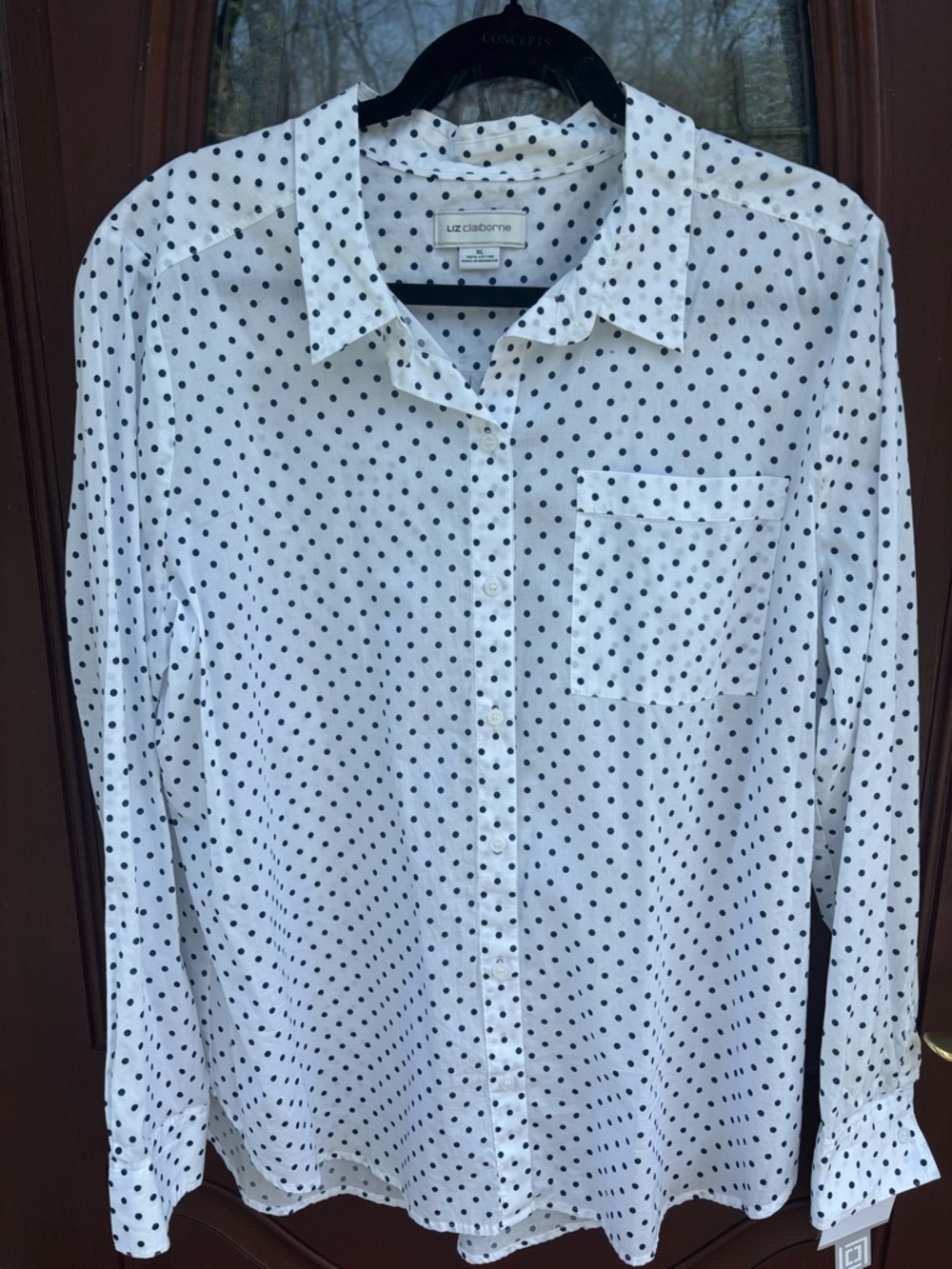 Liz Claiborne White Button-Up Shirt with Black Polka Dots